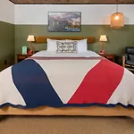 Station House Inn South Lake Tahoe, By Oliver