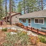 Cozy Tahoe Cabin Heavenly & Lakefront