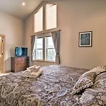 South Lake Tahoe Home 9 Mi To Heavenly Mountain!