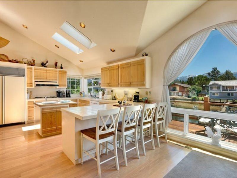 2232 White Sands South Lake Tahoe