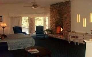 Ambassador Tahoe Motel 2*