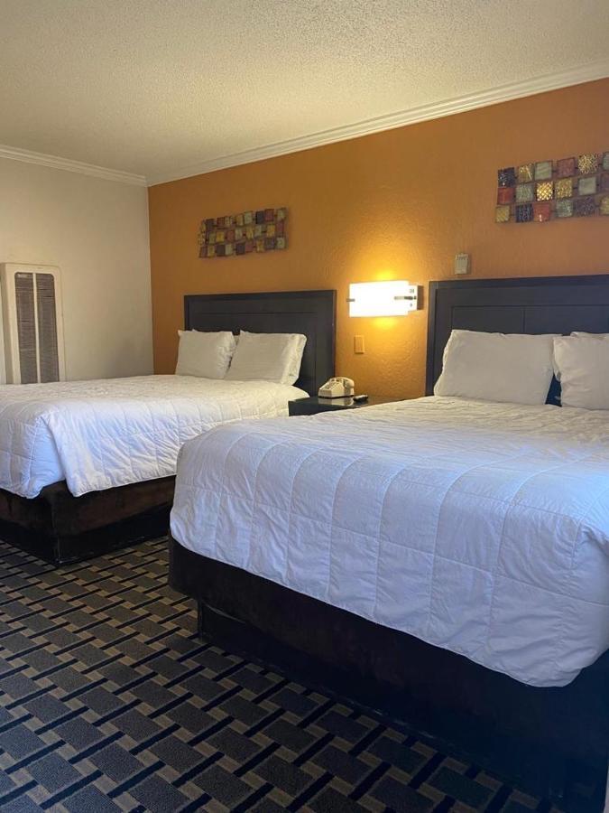 Budget At The Heavenly Gondola Motel 2*