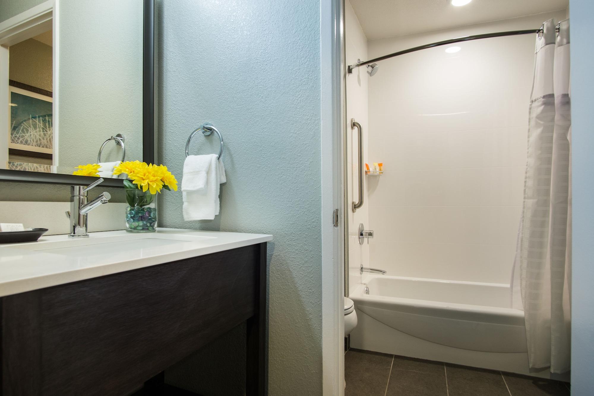 Hotel Azure 4*
