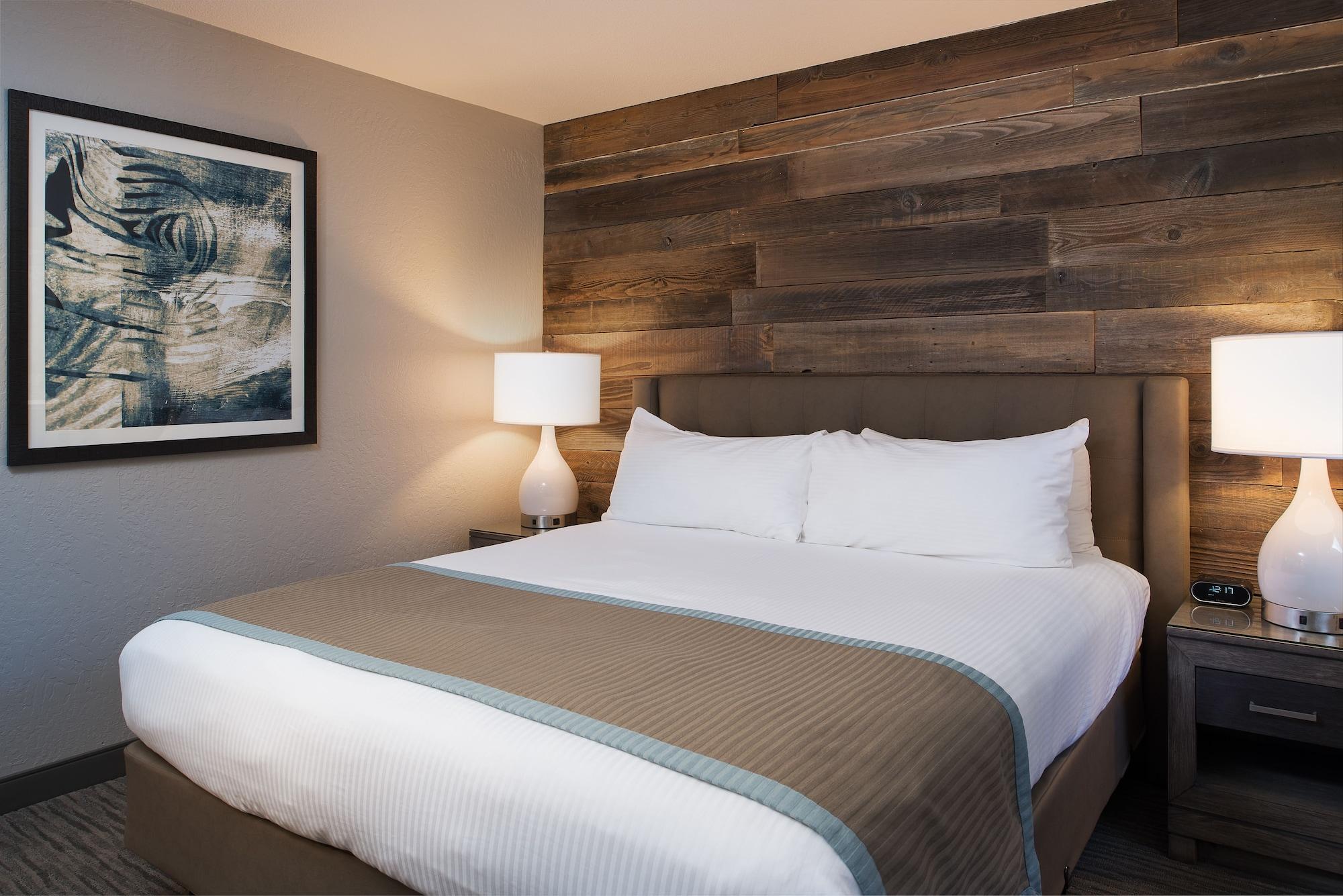 Hotel Azure
