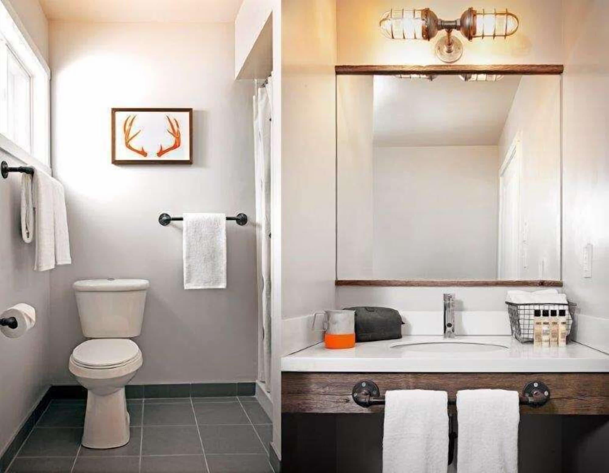 Hotel Basecamp Tahoe South
