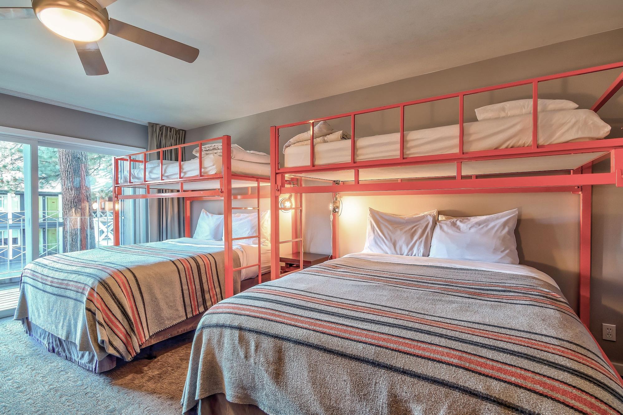 Hotel Basecamp Tahoe South