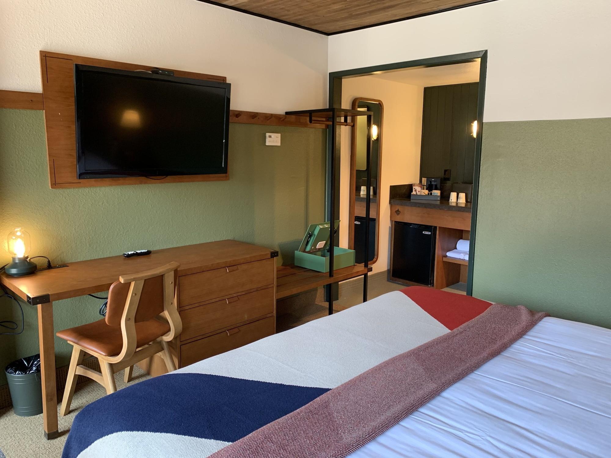 Station House South Tahoe, By Oliver Hotel