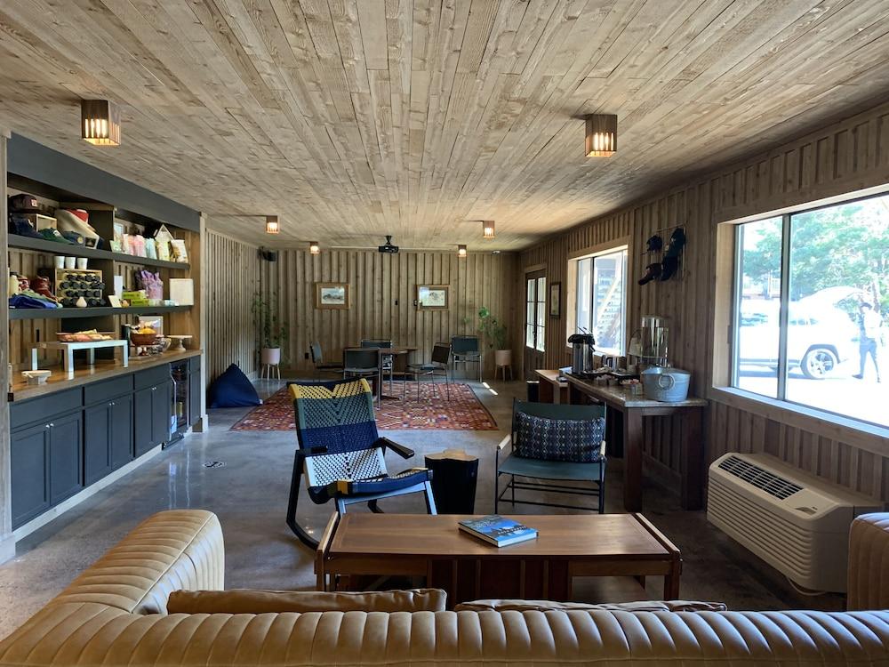Hotel Station House South Tahoe, By Oliver South Lake Tahoe
