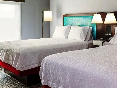 Hampton & South Tahoe Hotel