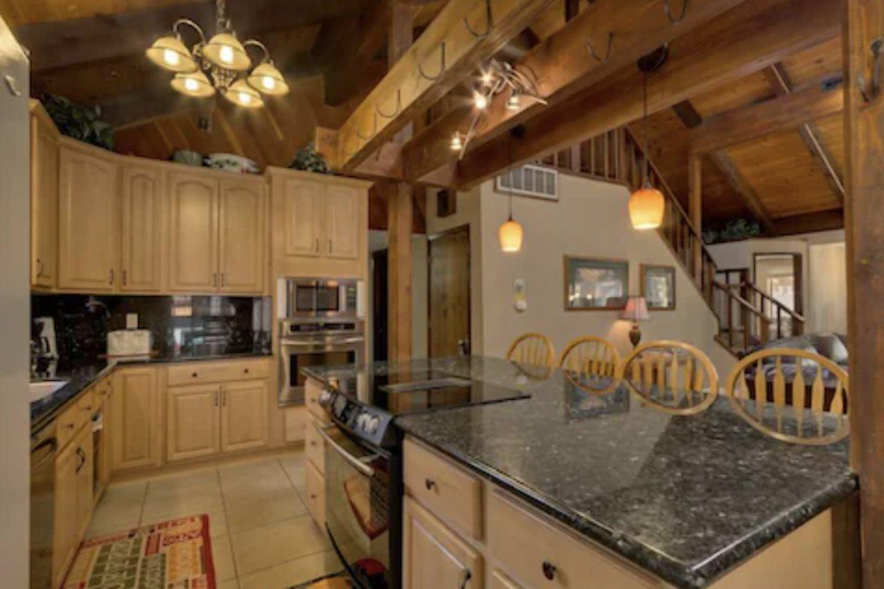 3042 Sierra Blvd. South Lake Tahoe
