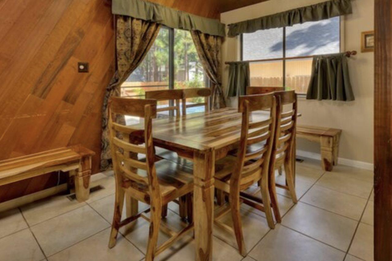 3042 Sierra Blvd. South Lake Tahoe