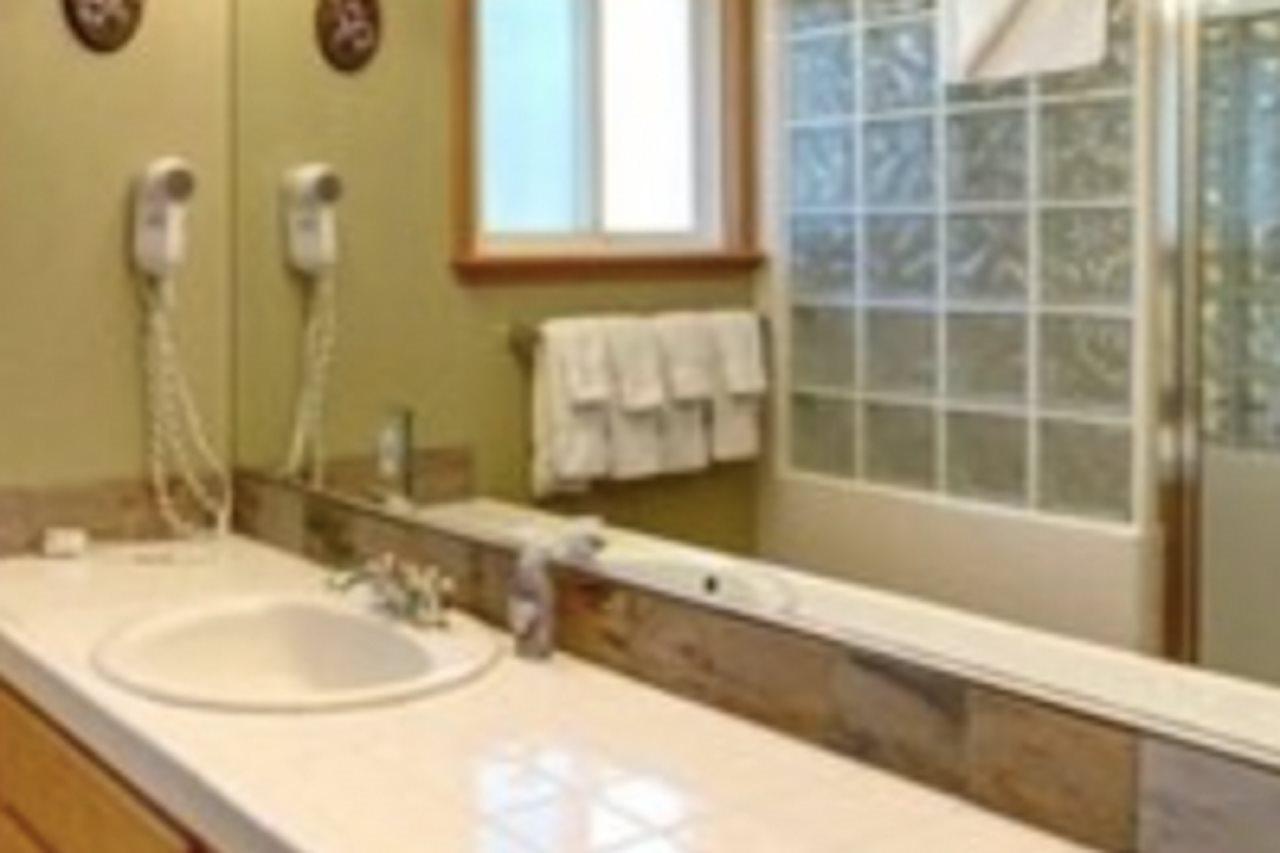 3221 Marlette Circle * South Lake Tahoe