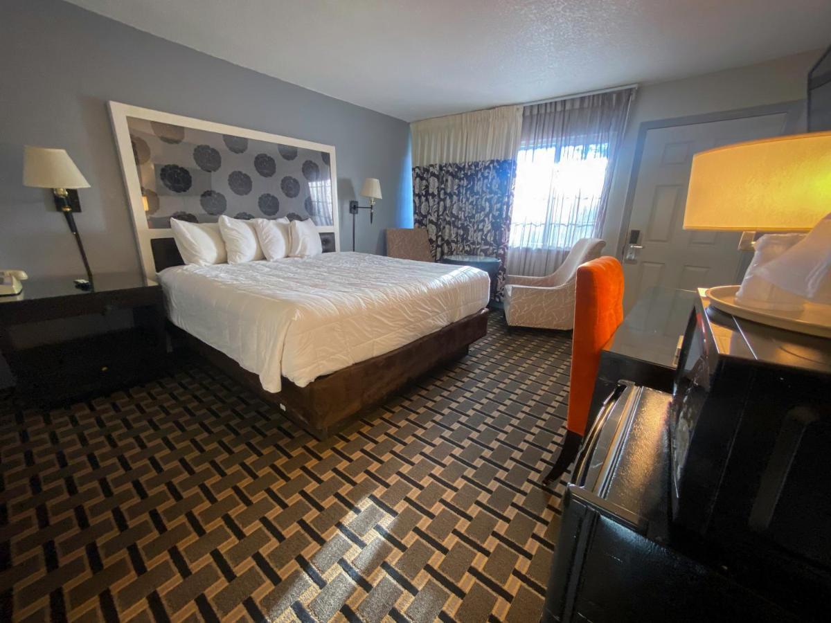 Motel Budget At The Heavenly Gondola