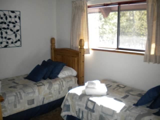 842 Cirugu St *