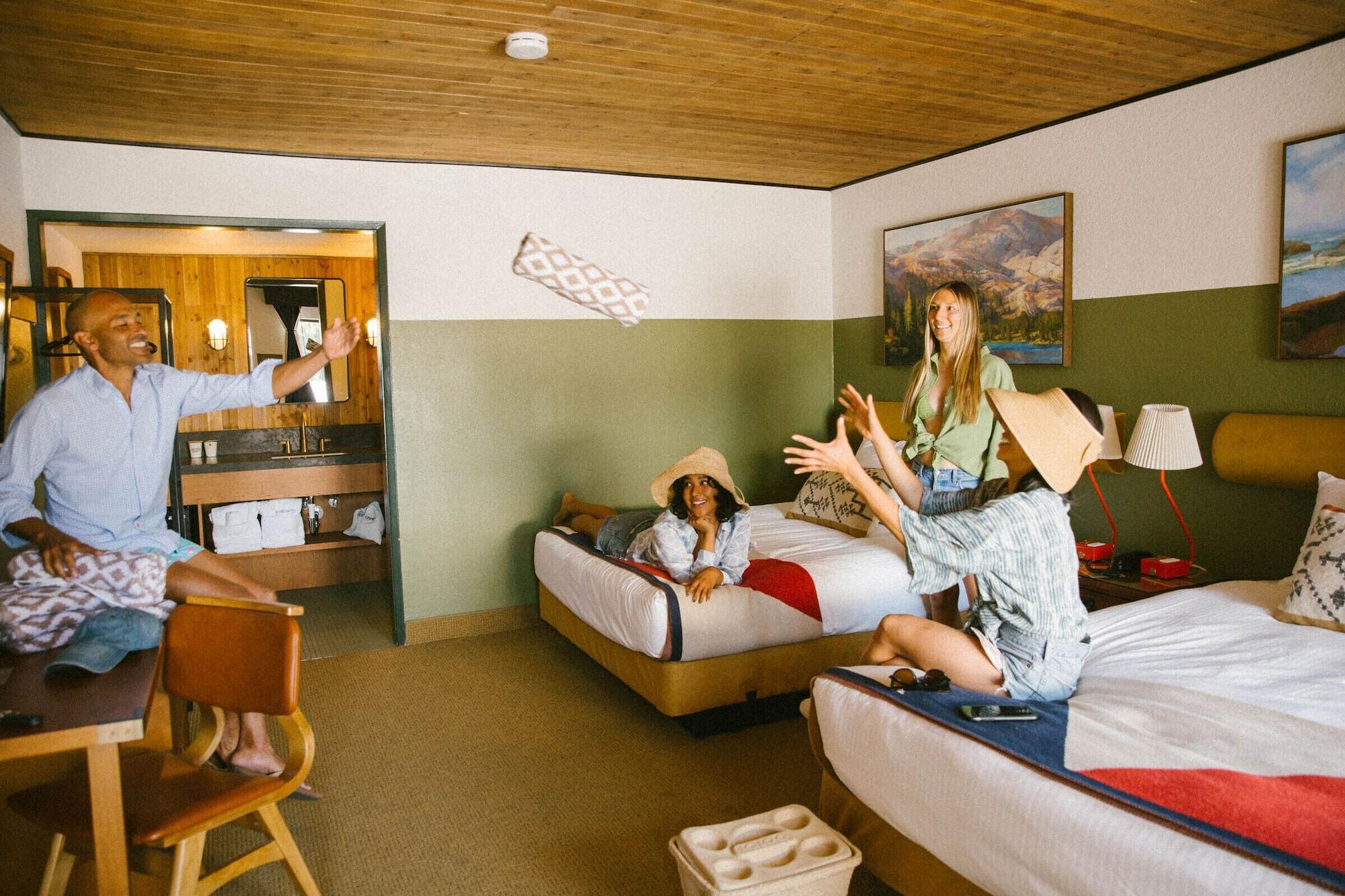 Station House South Tahoe, By Oliver 3* South Lake Tahoe
