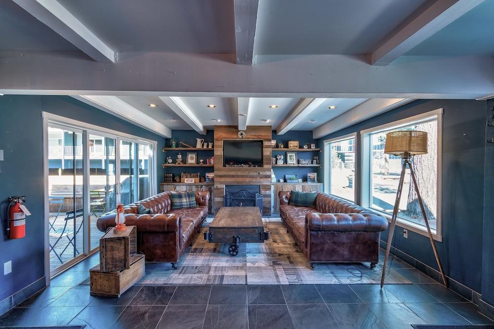 Basecamp Tahoe South Hotel