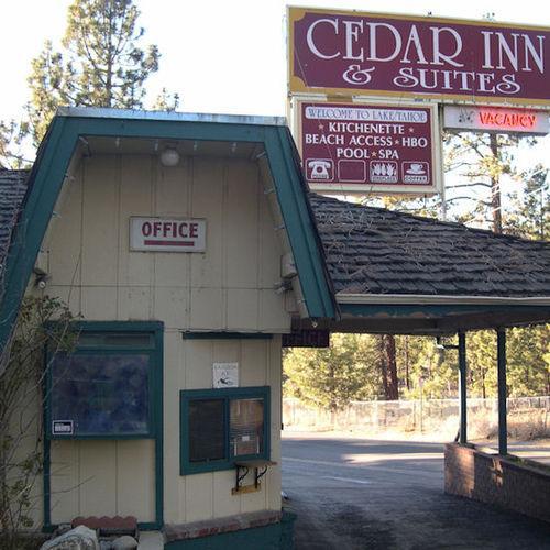 Hotel Cedar & 3*