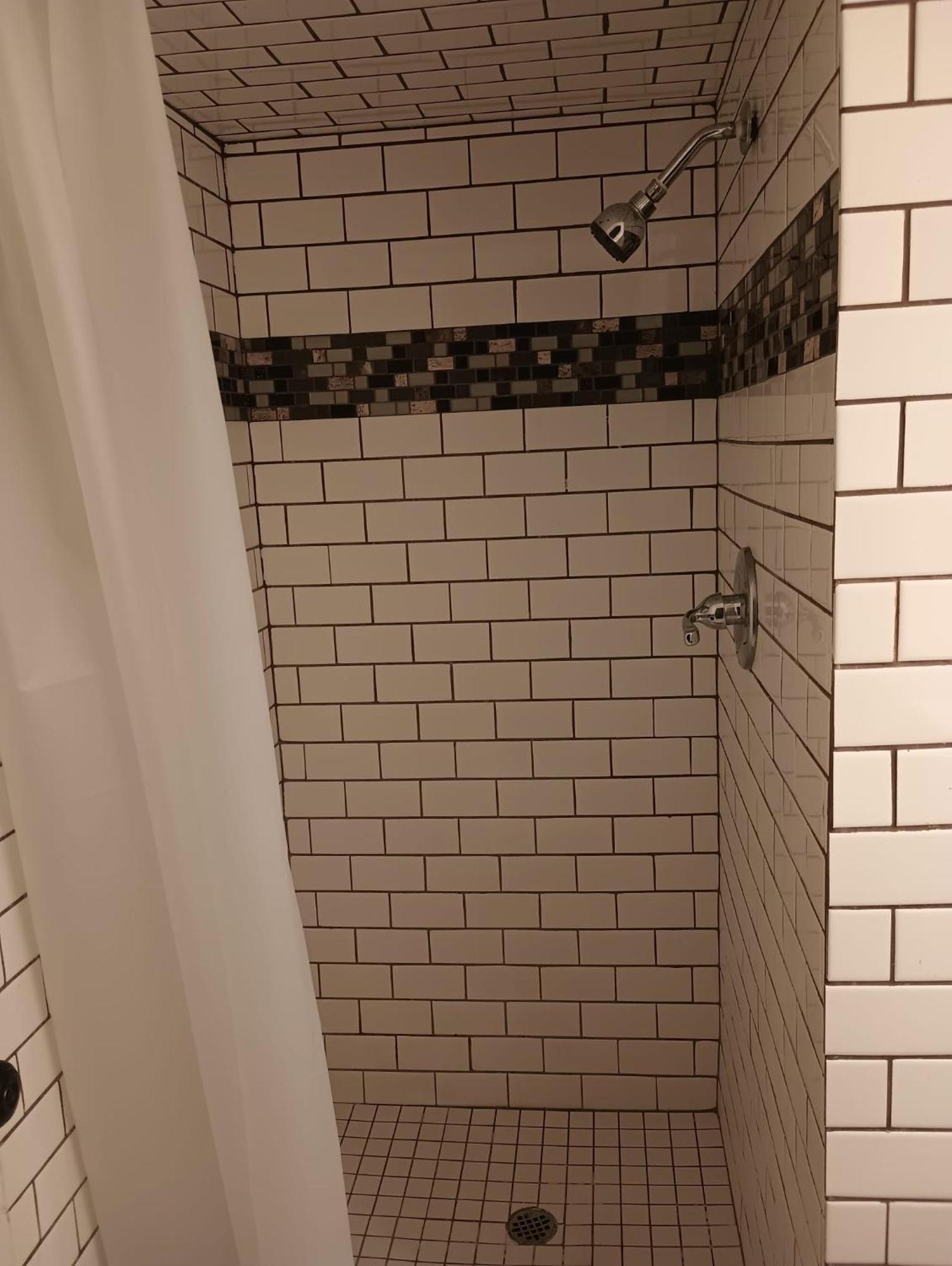 Cedar & Hotel 3*