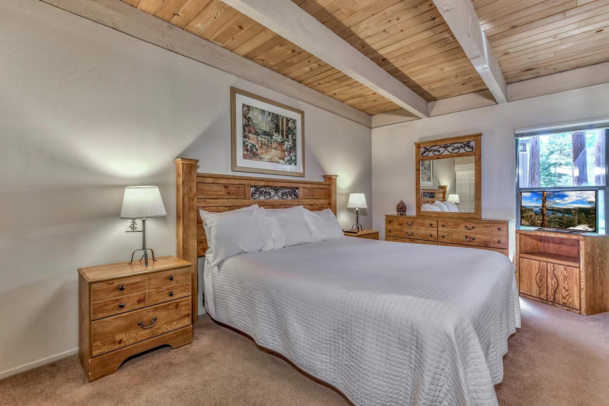 Aston Lakeland Village & Mountain 4*