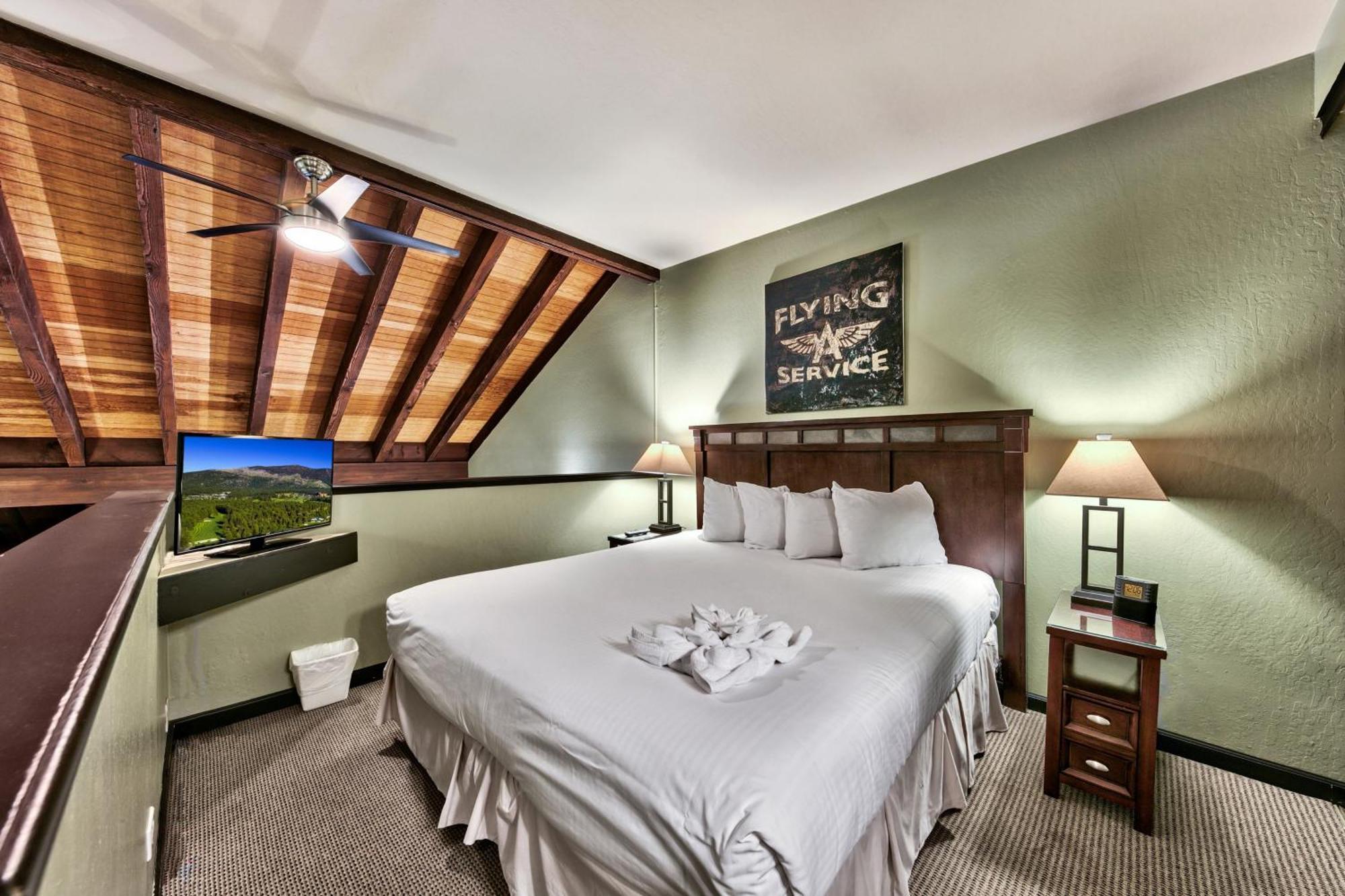 Aston Lakeland Village & Mountain Resort