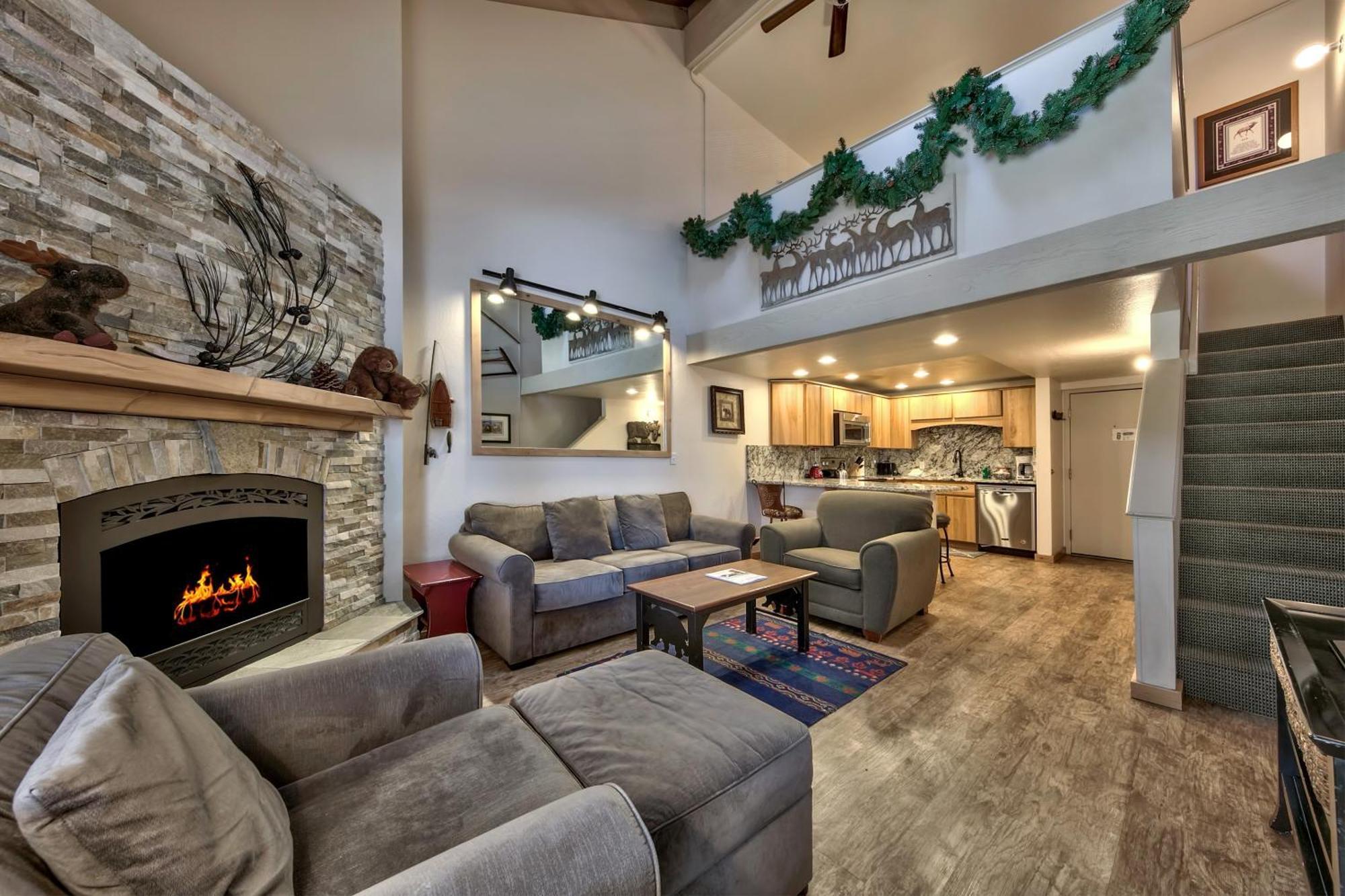 Aston Lakeland Village & Mountain Resort