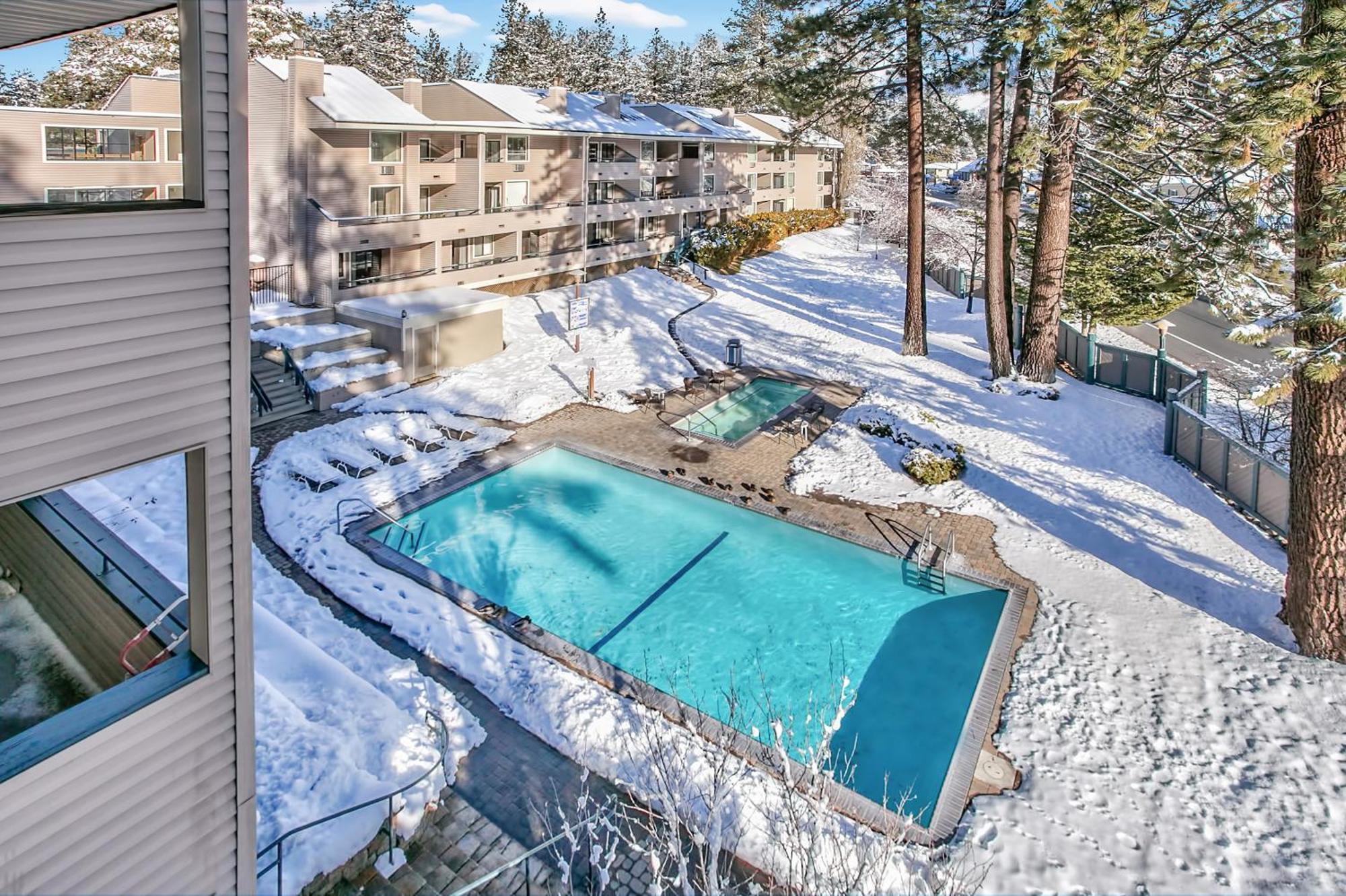 Aston Lakeland Village & Mountain Resort
