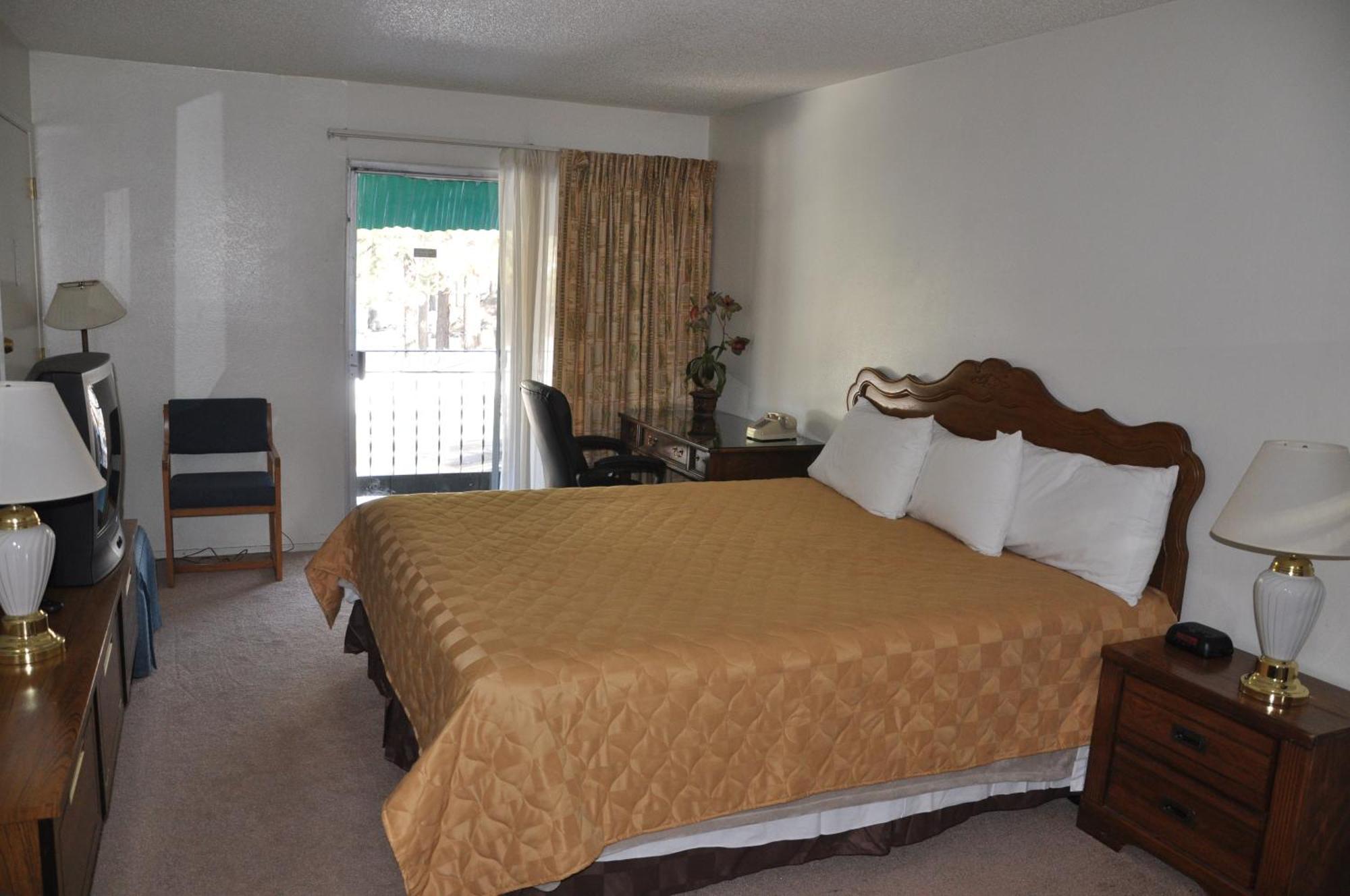 Hotel Cedar &