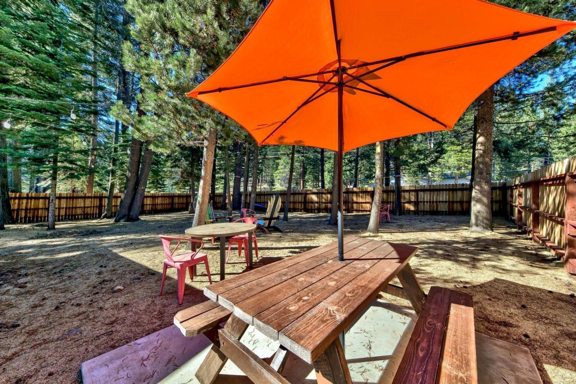 1577a The Tahoe Lazy Bear Holiday home