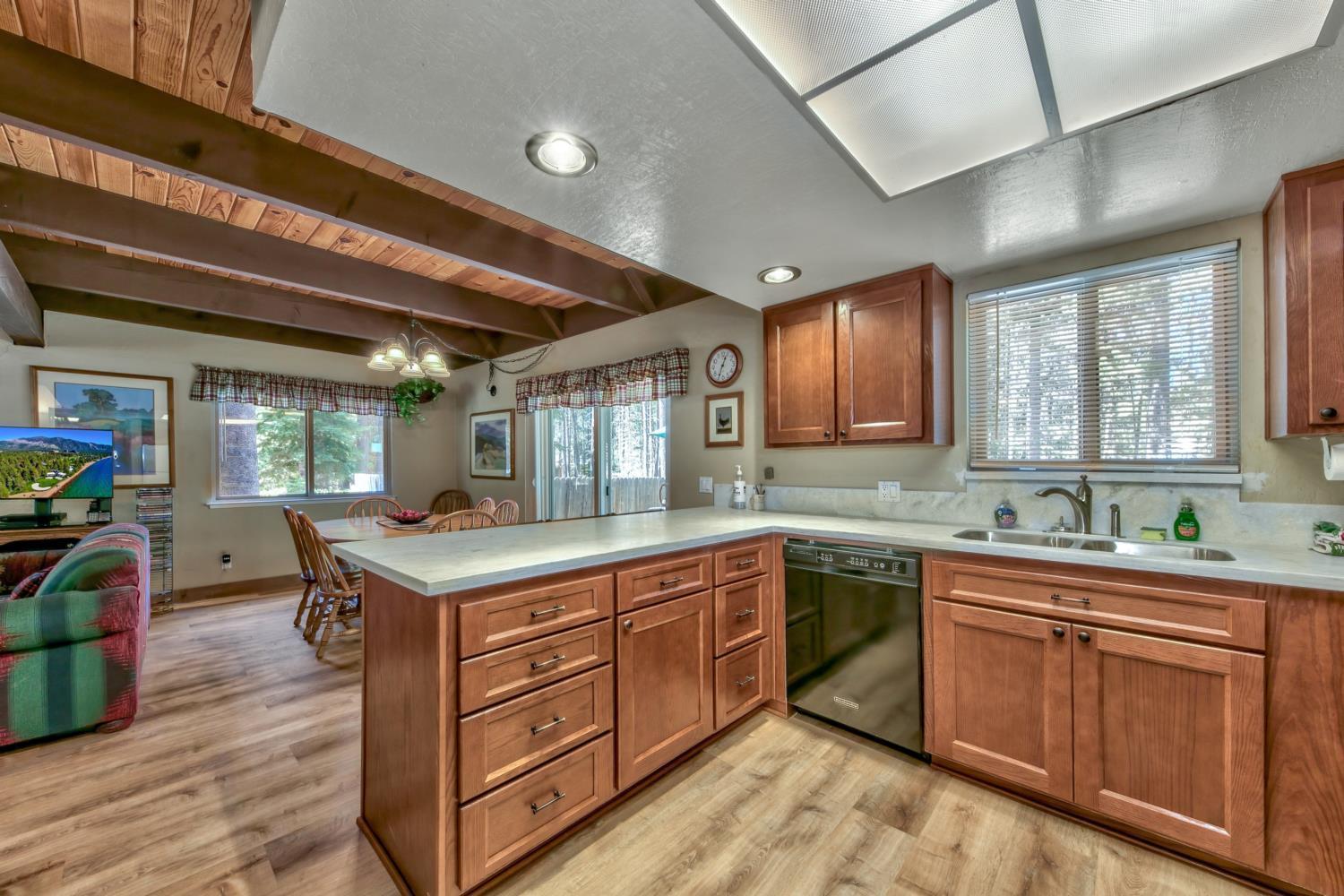 Chalet 1207s In The Pines South Lake Tahoe