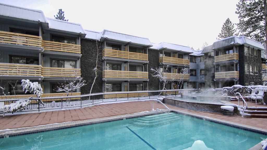 Azure Hotel 4*
