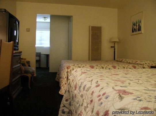 Cedar & Hotel 3*