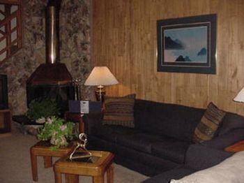 Heavenly Valley Aparthotel