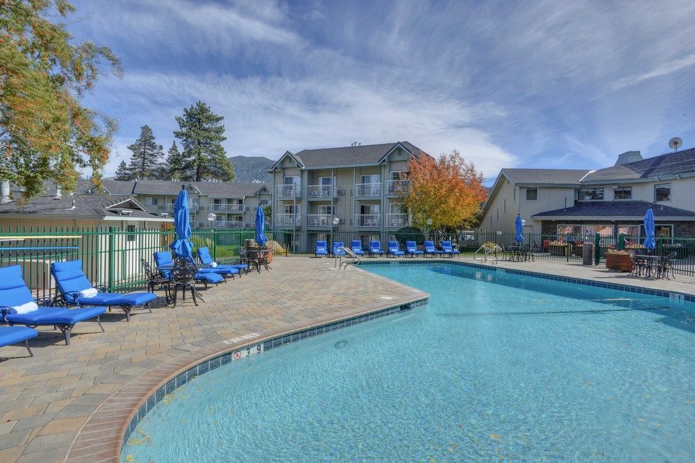Retreat & At Tahoe Hotel South Lake Tahoe