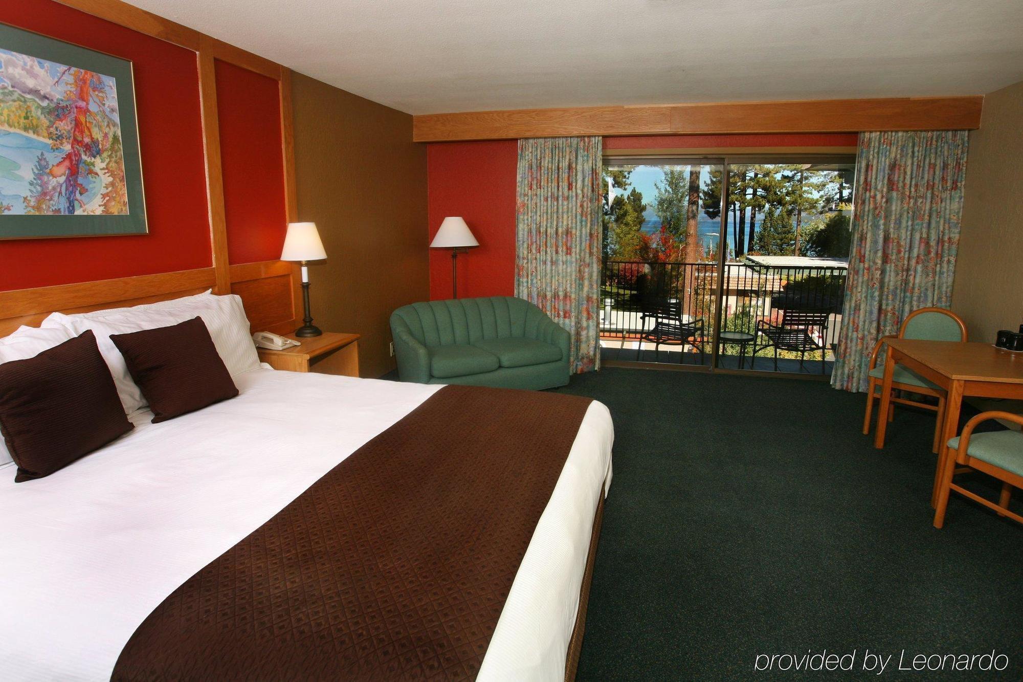 Hotel Azure 4*