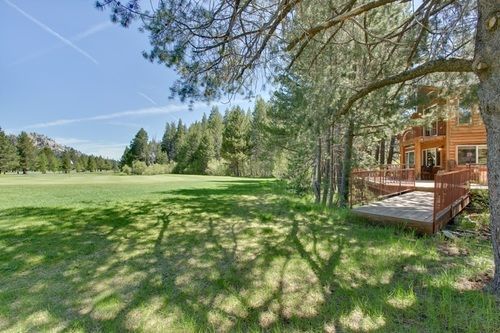 1261 Country Club Drive Hotel 4*