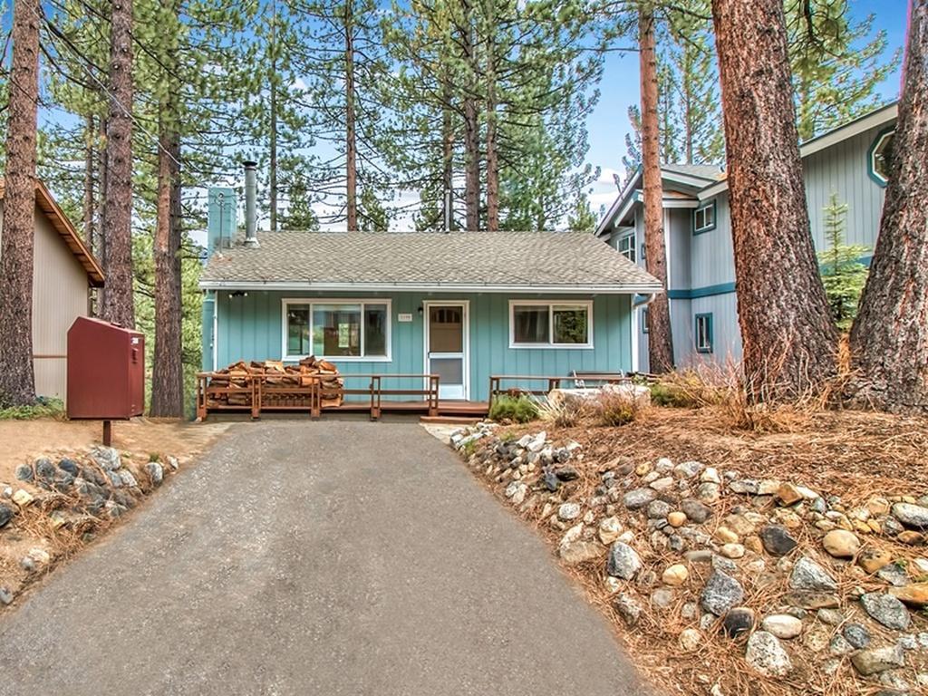 Cozy Tahoe Cabin Heavenly & Lakefront South Lake Tahoe