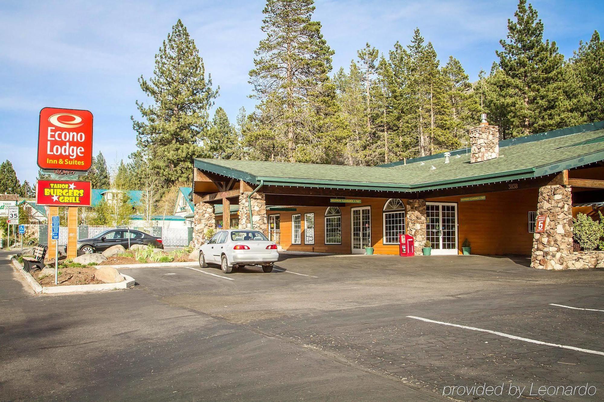 Hampton & South Tahoe Hotel