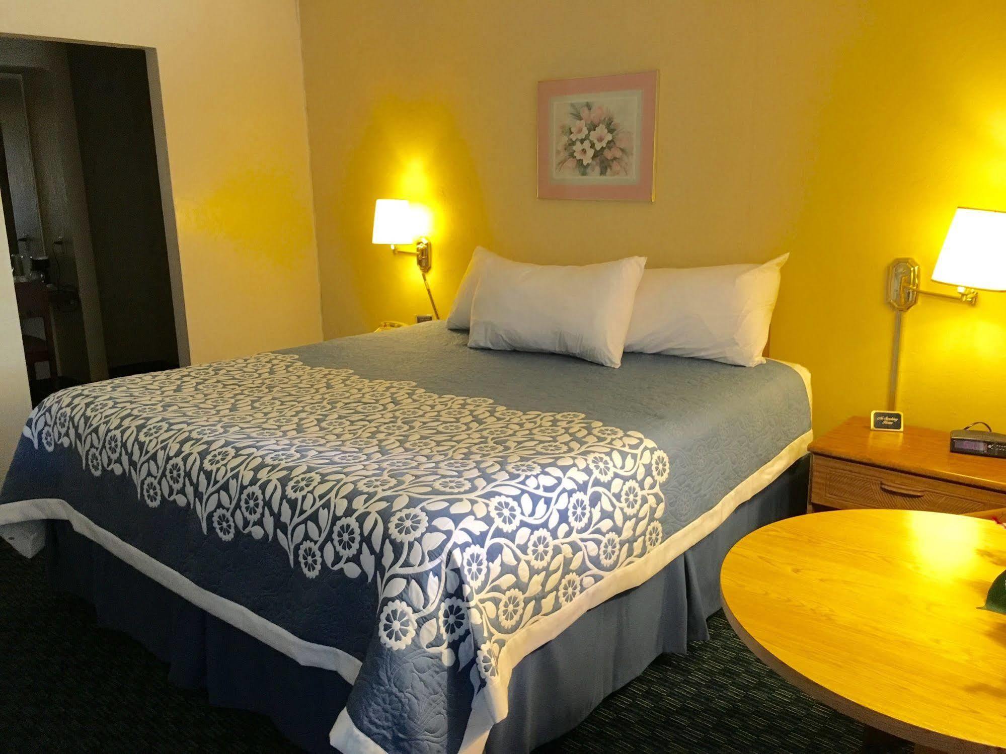 Hotel Days Innby Wyndham South Tahoe 3*