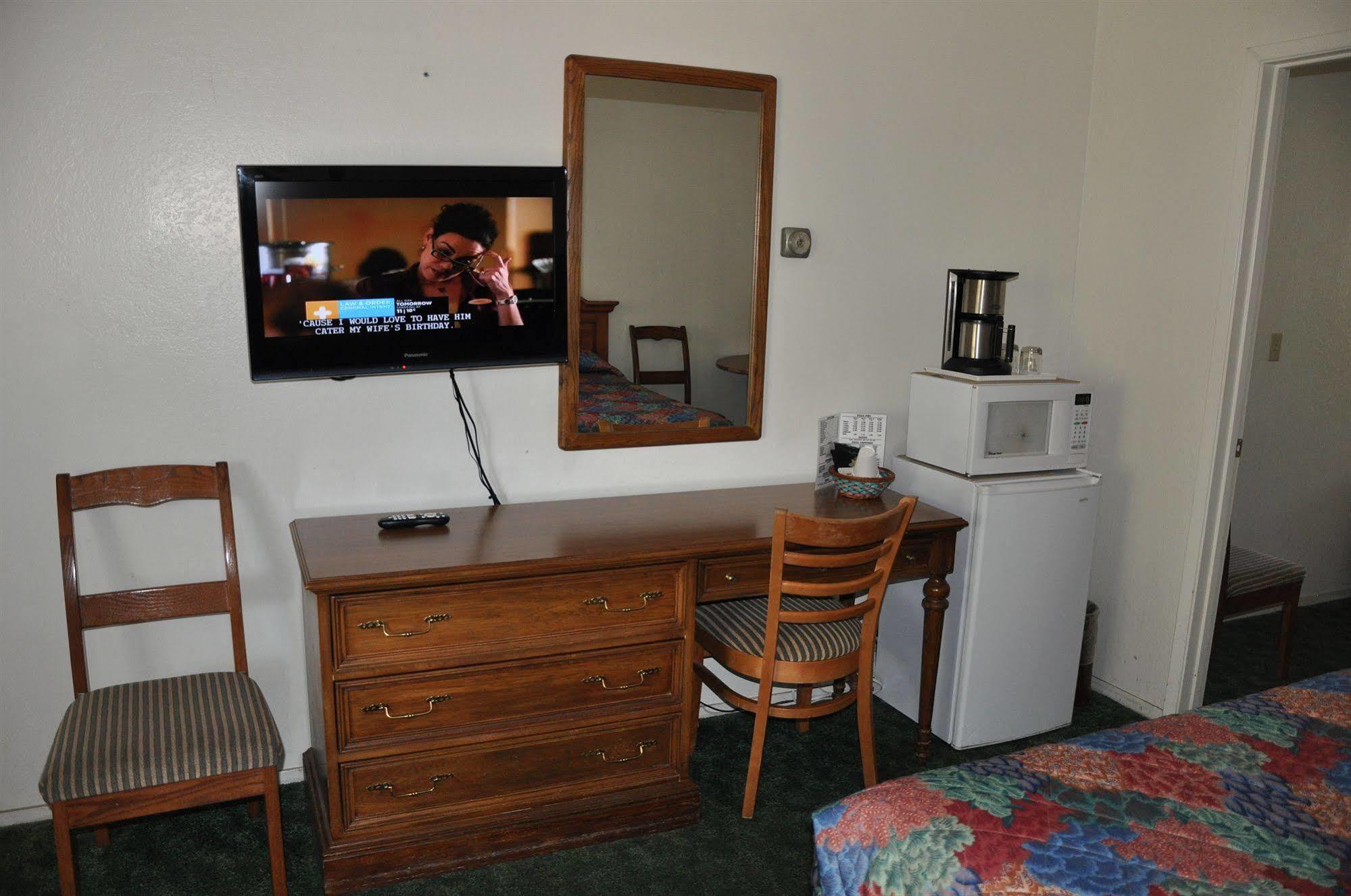 Cedar & Hotel 3*