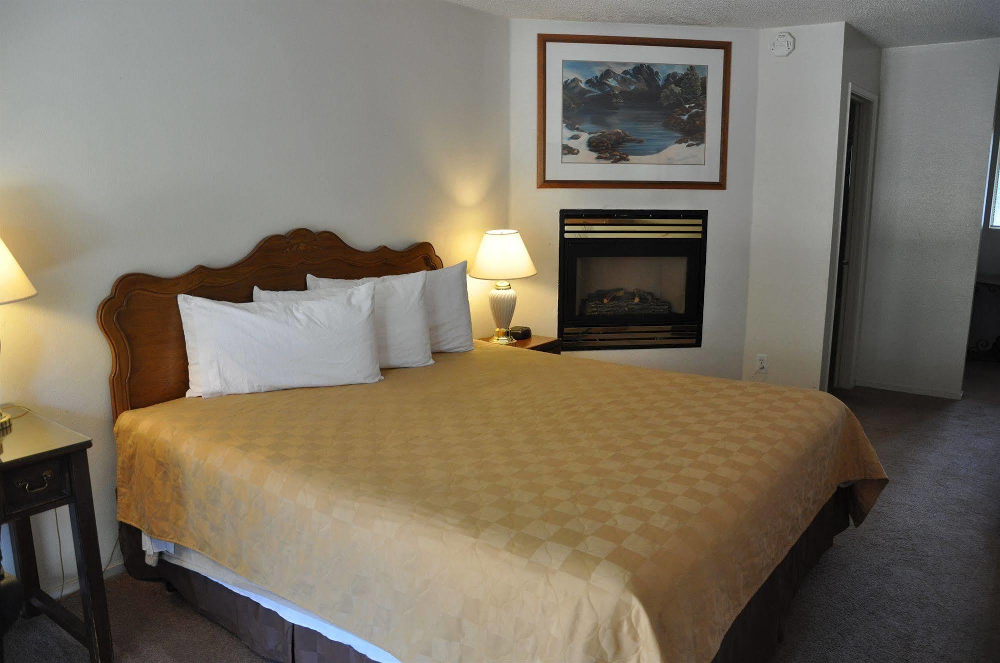 Cedar & 3* South Lake Tahoe