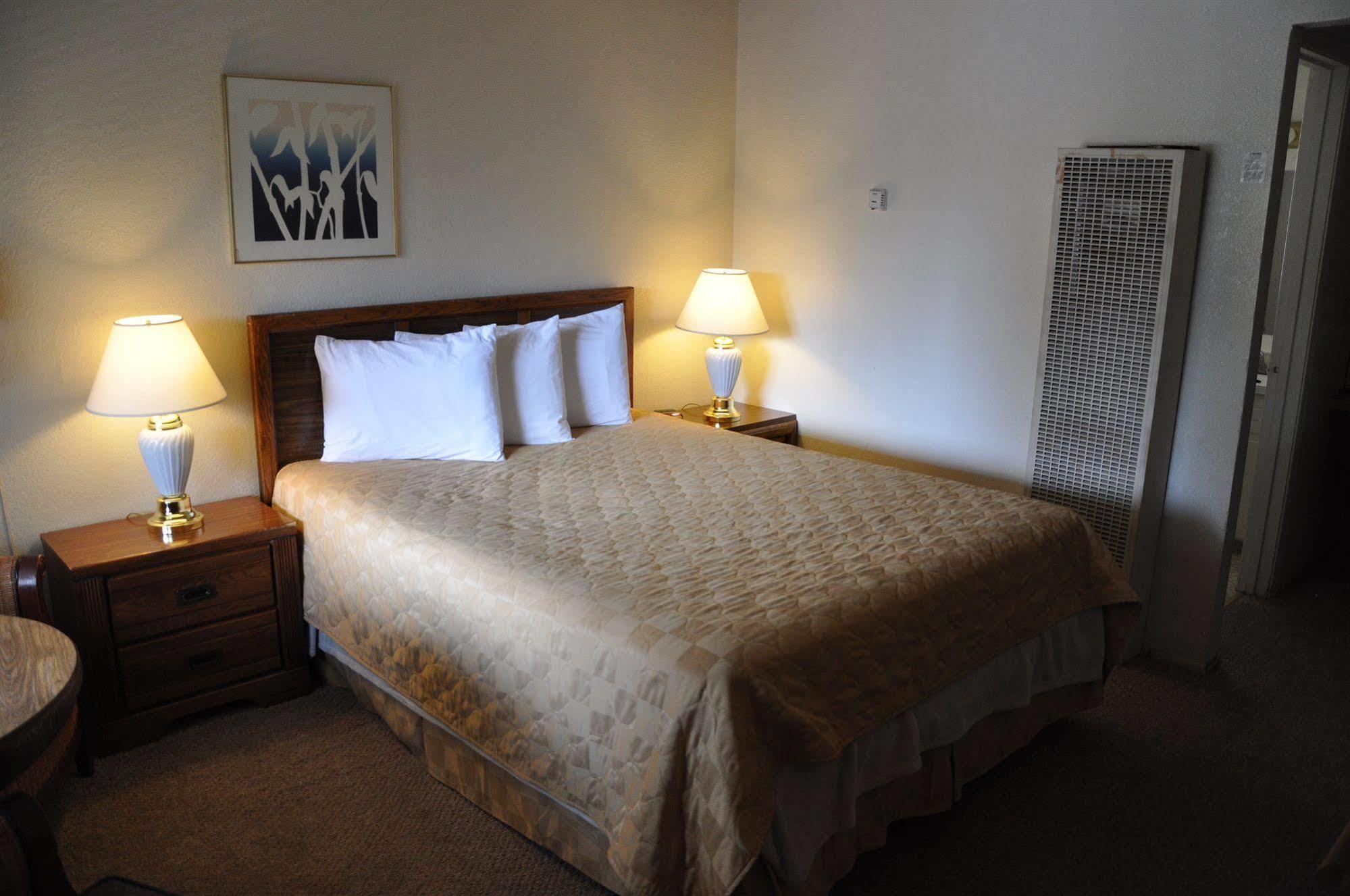Hotel Cedar & 3*