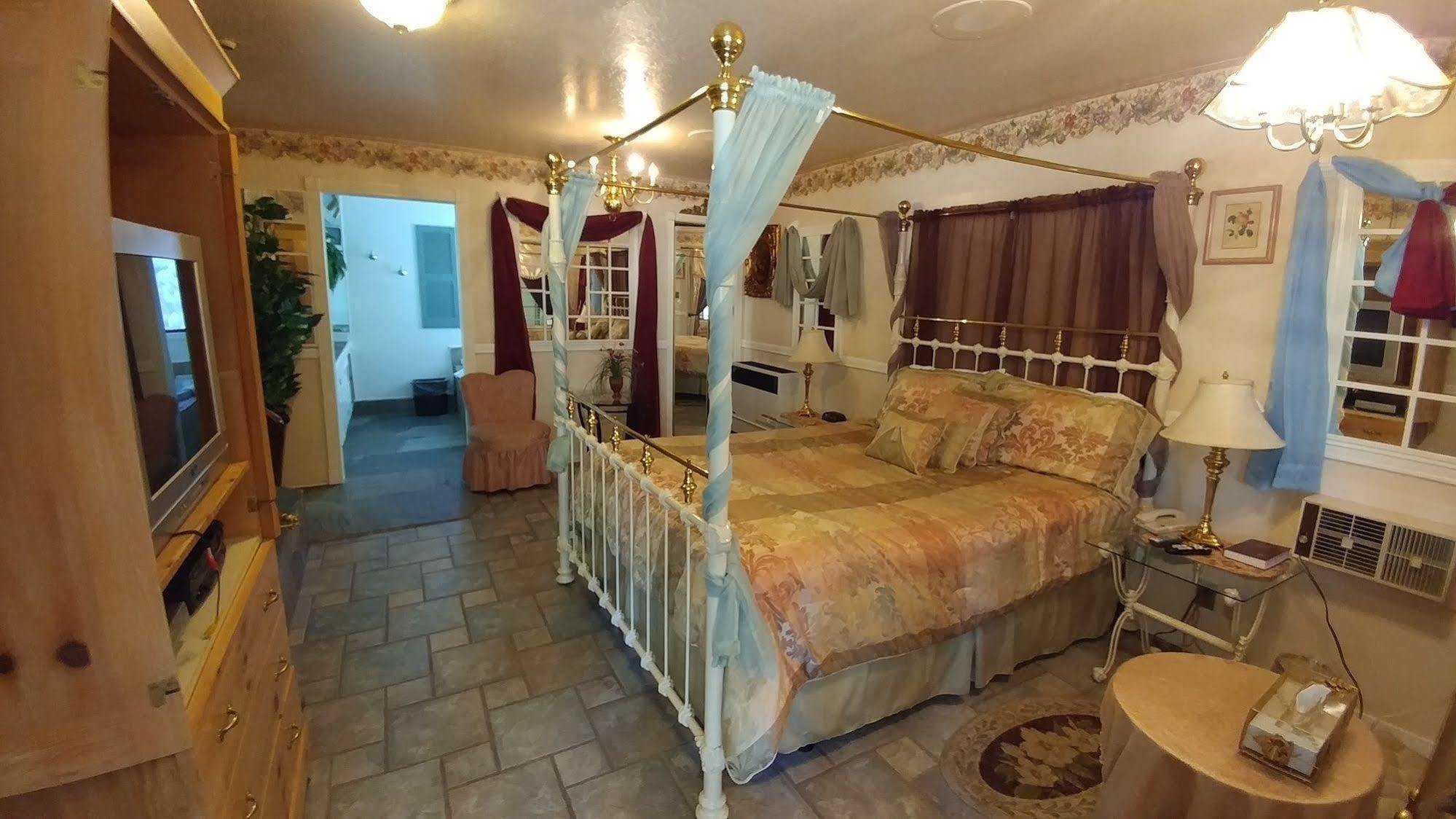 Hotel Econo & Heavenly Village Area South Lake Tahoe