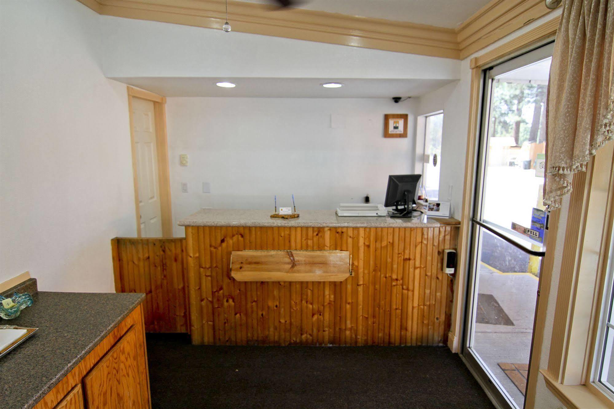Motel National 9 2*