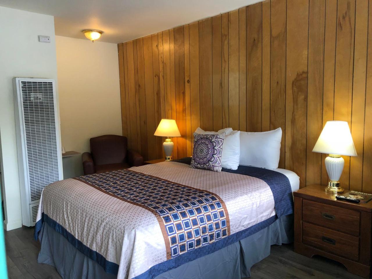 Cedar & 3* South Lake Tahoe