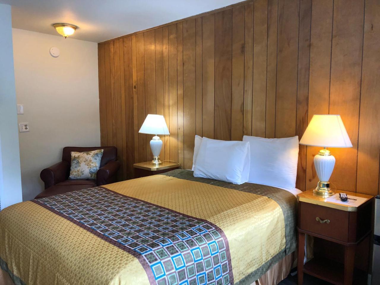 Hotel Cedar & 3*