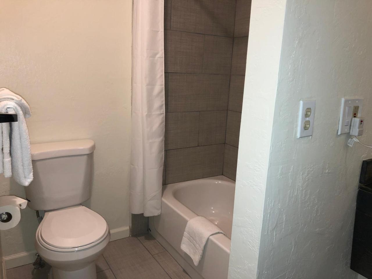 Hotel Cedar &