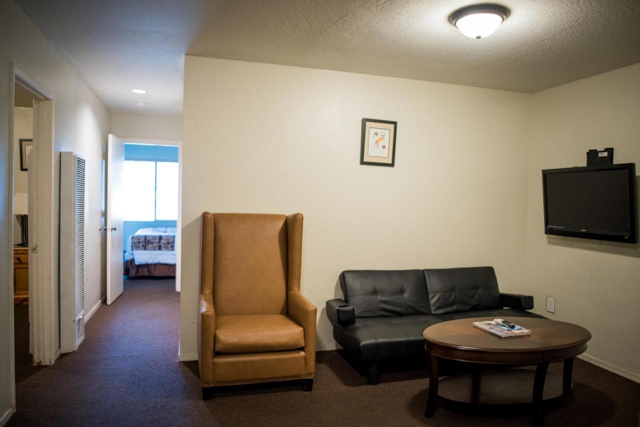 Big Pines Mountain House Motel South Lake Tahoe