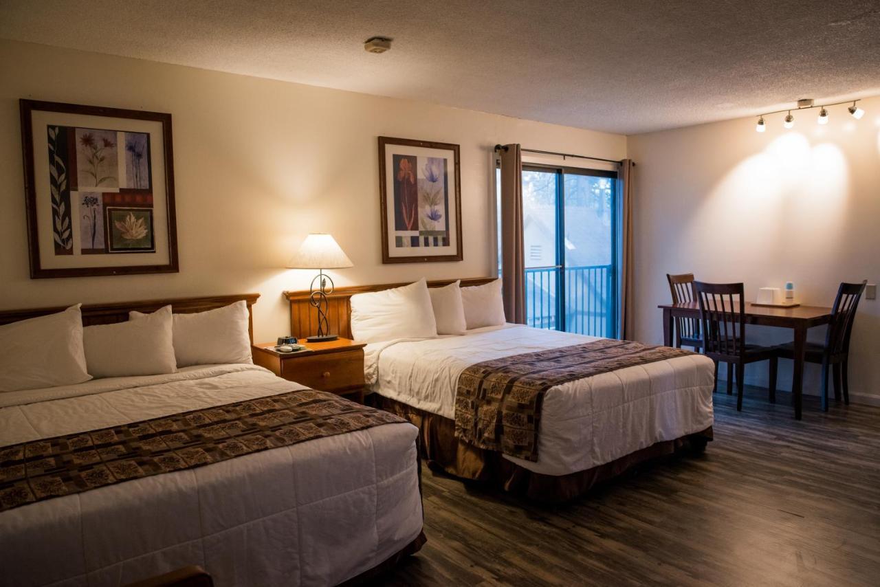 Big Pines Mountain House Motel