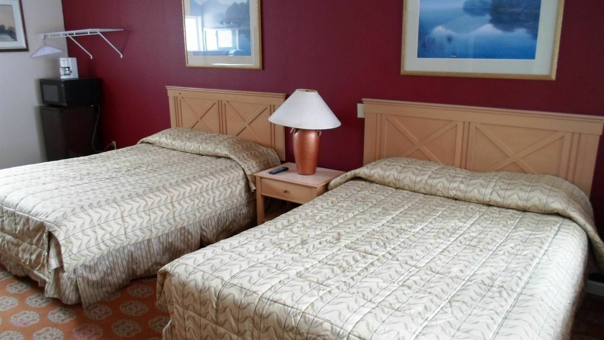 Budget At The Heavenly Gondola Motel 2*