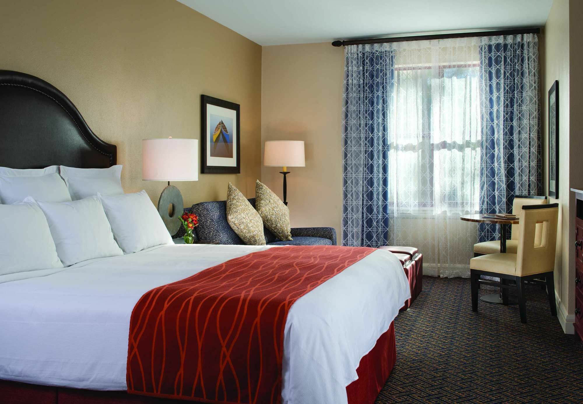 Marriott's Timber Hotel